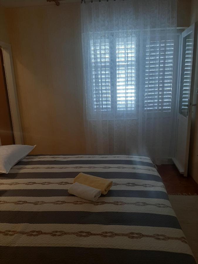 Apartments And Rooms Ljubica Lun  Exterior photo